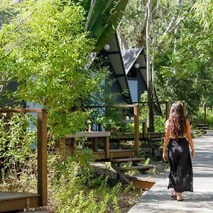 Selina Magnetic Island , Horseshoe Bay Australia